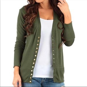 Zenana Outfitters Long Sleeved Shirt